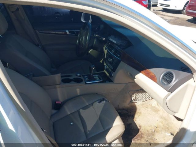 WDDGF8AB3ER314696 Mercedes-Benz C 300 Luxury 4matic/sport 4matic