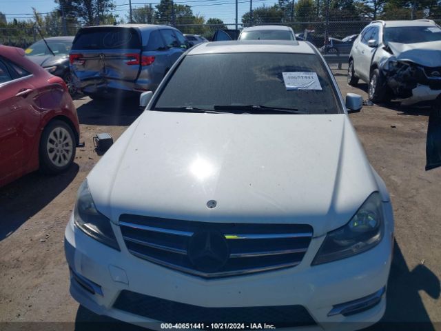 WDDGF8AB3ER314696 Mercedes-Benz C 300 Luxury 4matic/sport 4matic