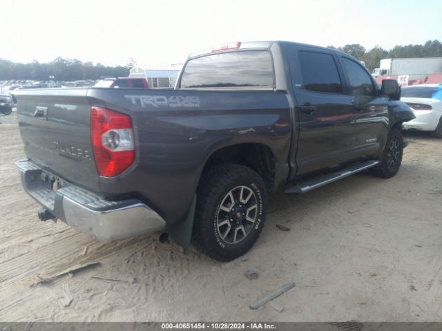 5TFDW5F15FX422245 Toyota Tundra Sr5 5.7l V8