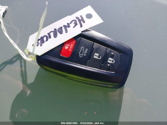 2T3A1RFV8PW352628 Toyota Rav4 Xle Premium