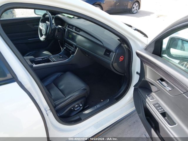 SAJBG4BVXHCY37905 Jaguar Xf S