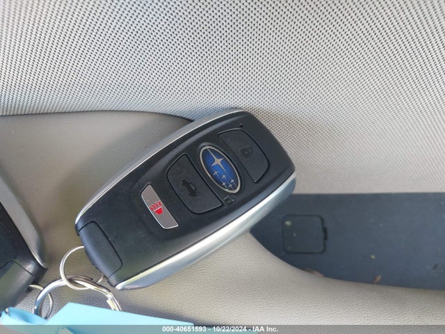 4S3BWAF62N3015811 Subaru Legacy Premium