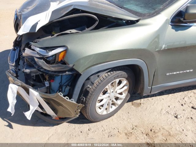 1C4PJLCB3KD262732 Jeep Cherokee Latitude Fwd