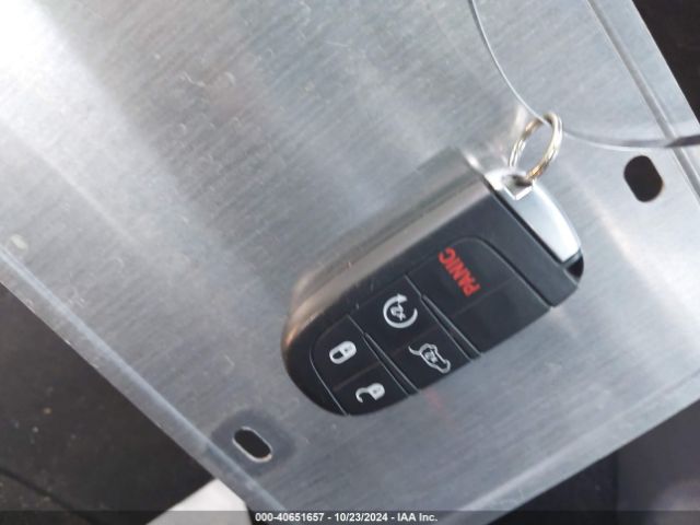 1C4RJEAG0MC680869 Jeep Grand Cherokee Laredo X 4x2