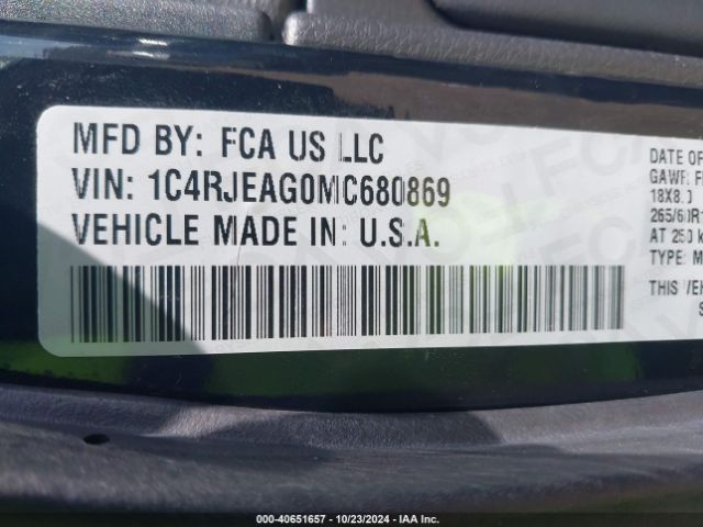 1C4RJEAG0MC680869 Jeep Grand Cherokee Laredo X 4x2