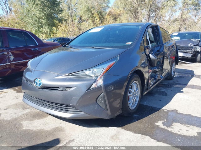 Toyota Prius Two 2018 JTDKBRFU7J3068121 Image 2