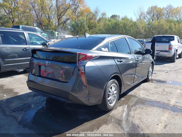 Toyota Prius Two 2018 JTDKBRFU7J3068121 Image 4