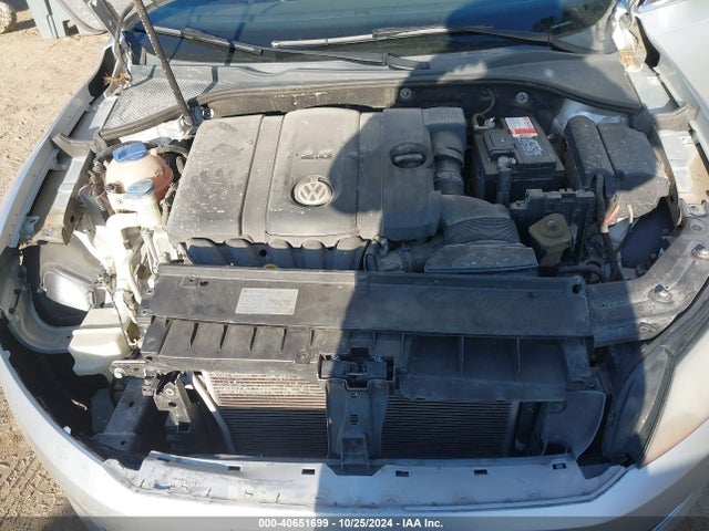 1VWBP7A36EC002845 Volkswagen Passat 2.5l Se