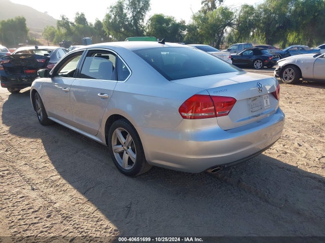 1VWBP7A36EC002845 Volkswagen Passat 2.5l Se