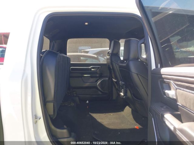 1C6RREJT2RN205359 RAM 1500 Laramie  4x2 5'7 Box