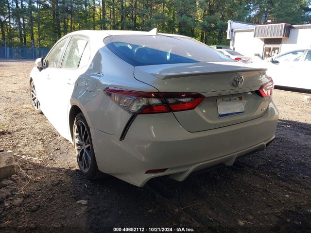 Toyota CAMRY SE 2022 4T1G11AK4NU042295 Image 3