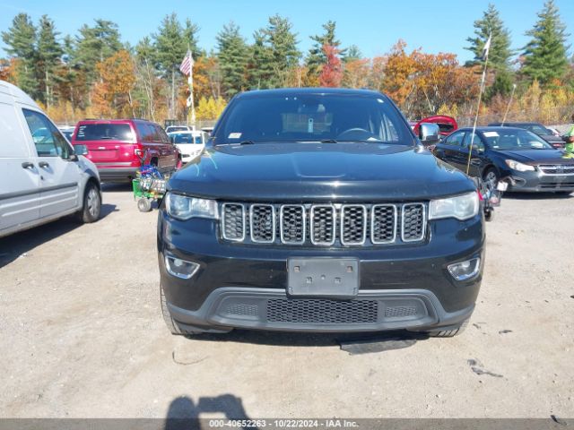 1C4RJFAG0JC129083 Jeep Grand Cherokee Laredo E 4x4