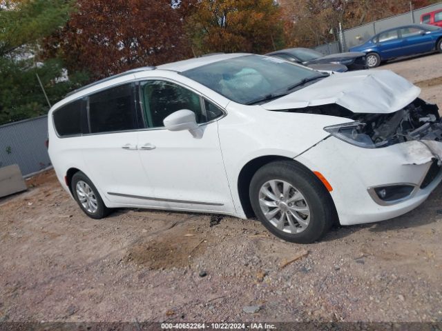 2C4RC1BG0KR665696 Chrysler Pacifica Touring L
