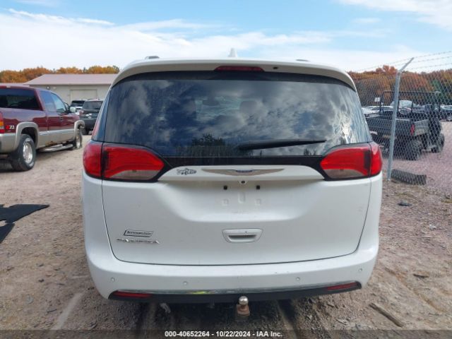 2C4RC1BG0KR665696 Chrysler Pacifica Touring L