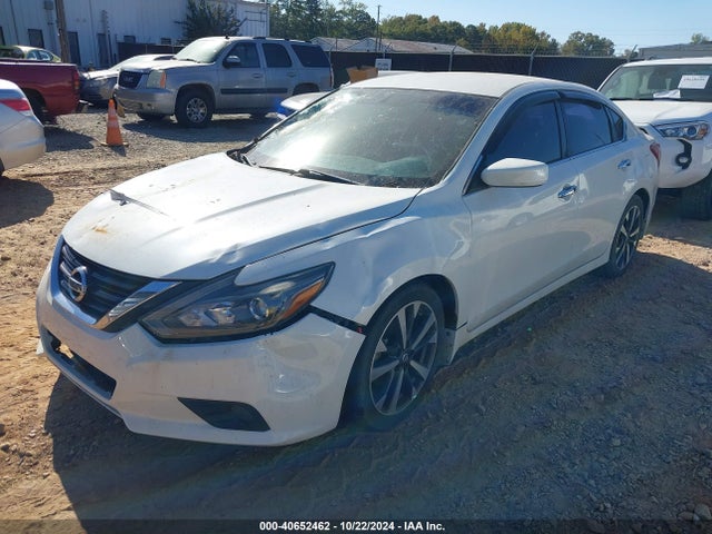 Nissan Altima 2.5 Sr 2017 1N4AL3AP3HN324847 Image 2