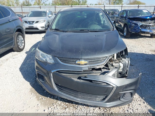 Chevrolet Sonic Lt Auto 2018 1G1JD5SH4J4106060 Image 12
