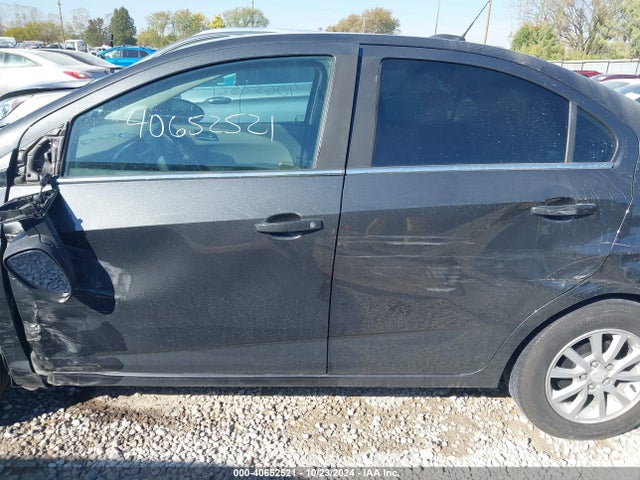 Chevrolet Sonic Lt Auto 2018 1G1JD5SH4J4106060 Image 14