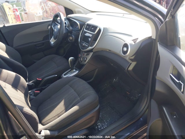 Chevrolet Sonic Lt Auto 2018 1G1JD5SH4J4106060 Image 5