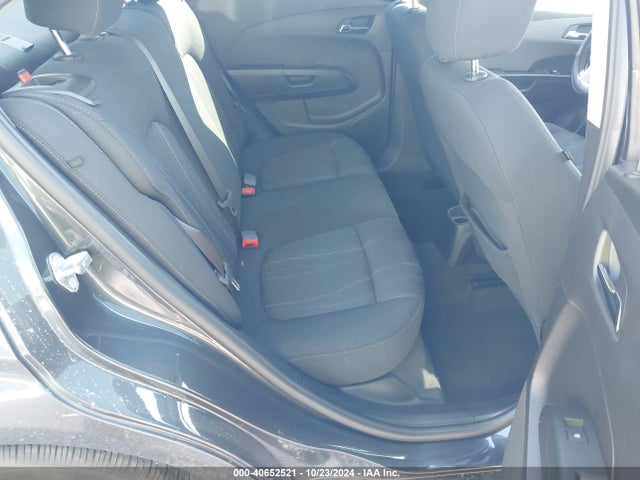 Chevrolet Sonic Lt Auto 2018 1G1JD5SH4J4106060 Image 8