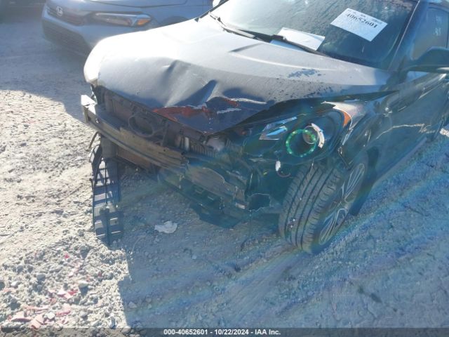 KMHTC6AE5GU279638 Hyundai Veloster Turbo