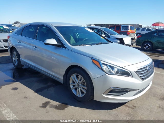 Hyundai SONATA SE 2015 5NPE24AF6FH196032 Image 1