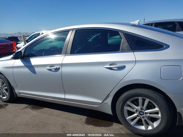 Hyundai SONATA SE 2015 5NPE24AF6FH196032 Image 14