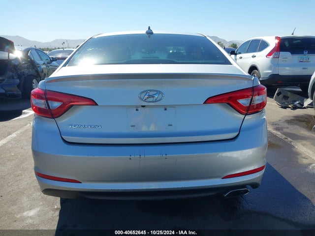 Hyundai SONATA SE 2015 5NPE24AF6FH196032 Image 16