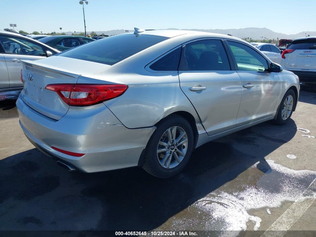 Hyundai SONATA SE 2015 5NPE24AF6FH196032 Image 4