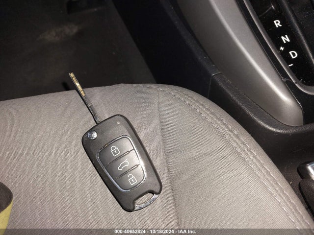 Hyundai ELANTRA SE 2016 5NPDH4AE8GH767846 Image 11