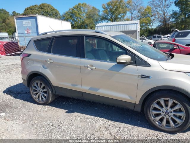 1FMCU0J93HUF01687 Ford Escape Titanium