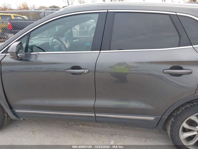 5LMCJ2D92HUL11814 Lincoln MKC SELECT