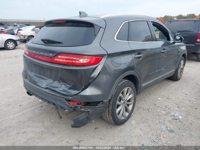 5LMCJ2D92HUL11814 Lincoln MKC SELECT