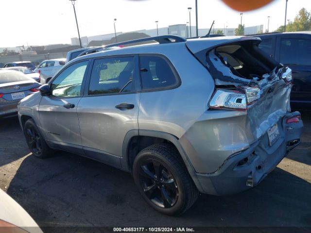 1C4PJLAS9HW644585 Jeep Cherokee Altitude Fwd