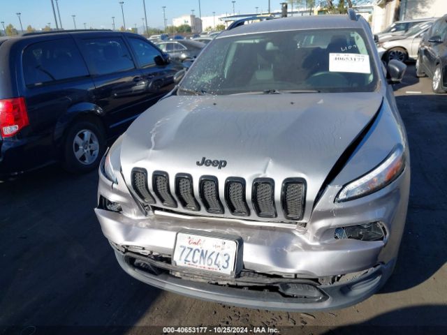 1C4PJLAS9HW644585 Jeep Cherokee Altitude Fwd
