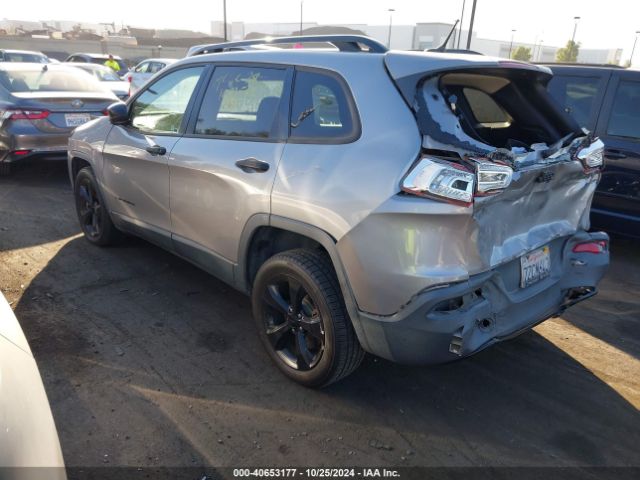 1C4PJLAS9HW644585 Jeep Cherokee Altitude Fwd
