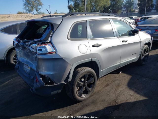1C4PJLAS9HW644585 Jeep Cherokee Altitude Fwd