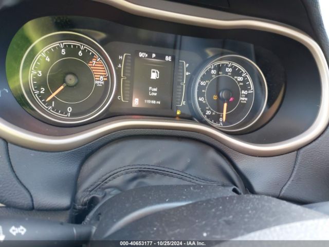 1C4PJLAS9HW644585 Jeep Cherokee Altitude Fwd