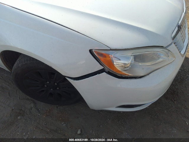 Chrysler 200 LX 2014 1C3CCBAG1EN101431 Image 6