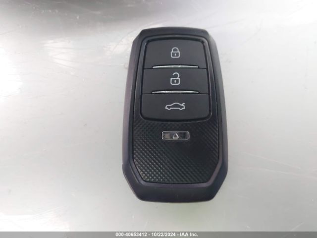 JTDKDTB39F1091519 Toyota Prius C Four