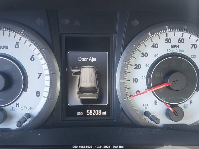 Toyota SIENNA SE 2017 5TDXZ3DC8HS816294 Image 16