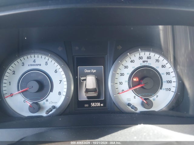 5TDXZ3DC8HS816294 Toyota SIENNA SE