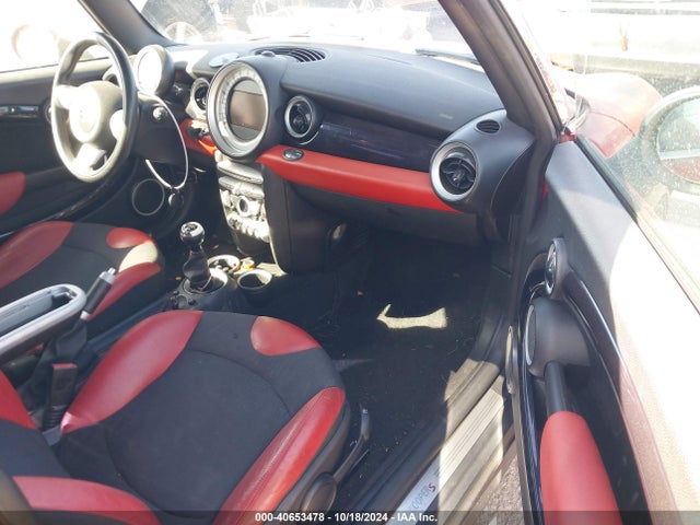2007 MINI COOPER S WMWMF73567TT81455 Photo 4