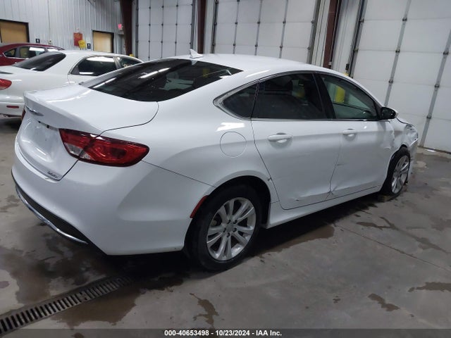 Chrysler 200 Limited 2015 1C3CCCAB0FN647813 Image 4