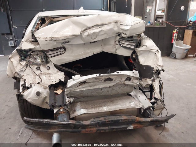BMW 320i Xdrive 2014 WBA3C3C54EF987085 Image 16