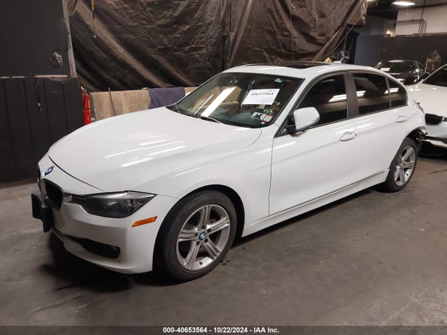 WBA3C3C54EF987085 BMW 320i Xdrive