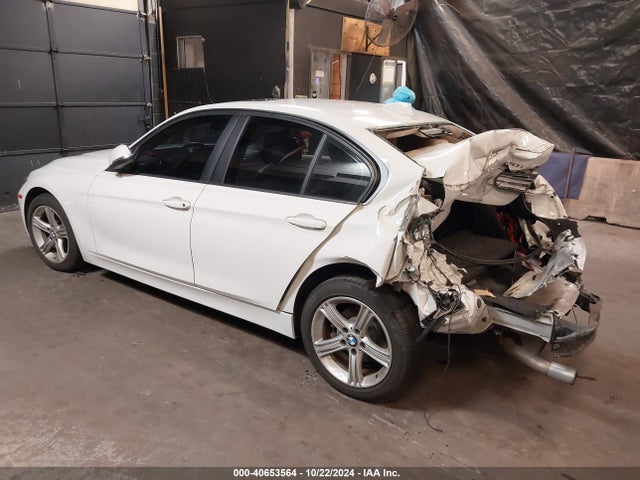 WBA3C3C54EF987085 BMW 320i Xdrive