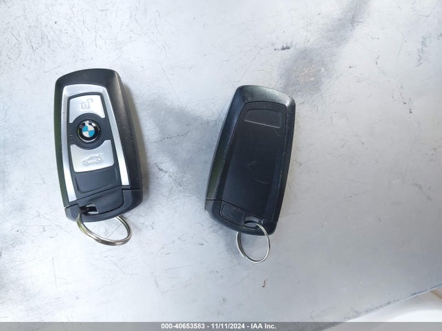 WBA3C1C50FK118951 BMW 328I