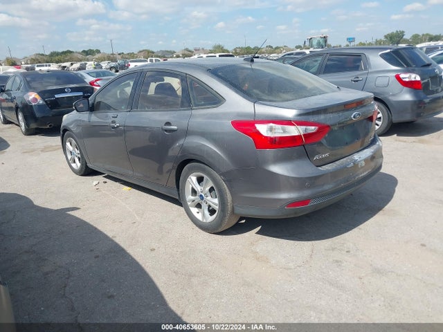Ford FOCUS SE 2014 1FADP3F22EL143809 Image 3