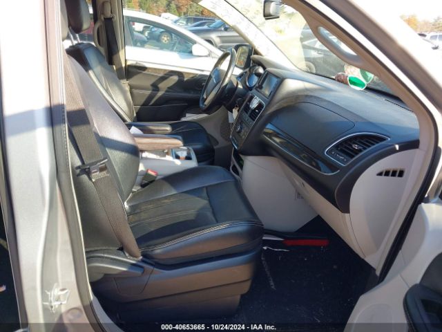 2C4RC1BG2ER326877 Chrysler Town & Country Touring