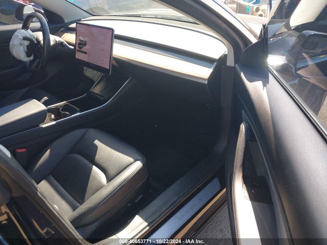 5YJ3E1EA9JF172388 Tesla MODEL 3